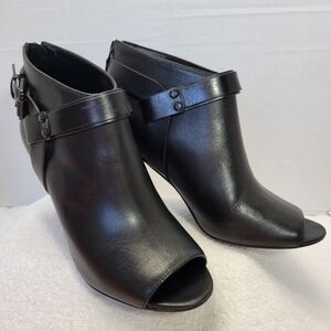 Vince Camuto Signature Nikoletta Black Leather Peep Toe Zip Up Ankle Boot Sz 7.5